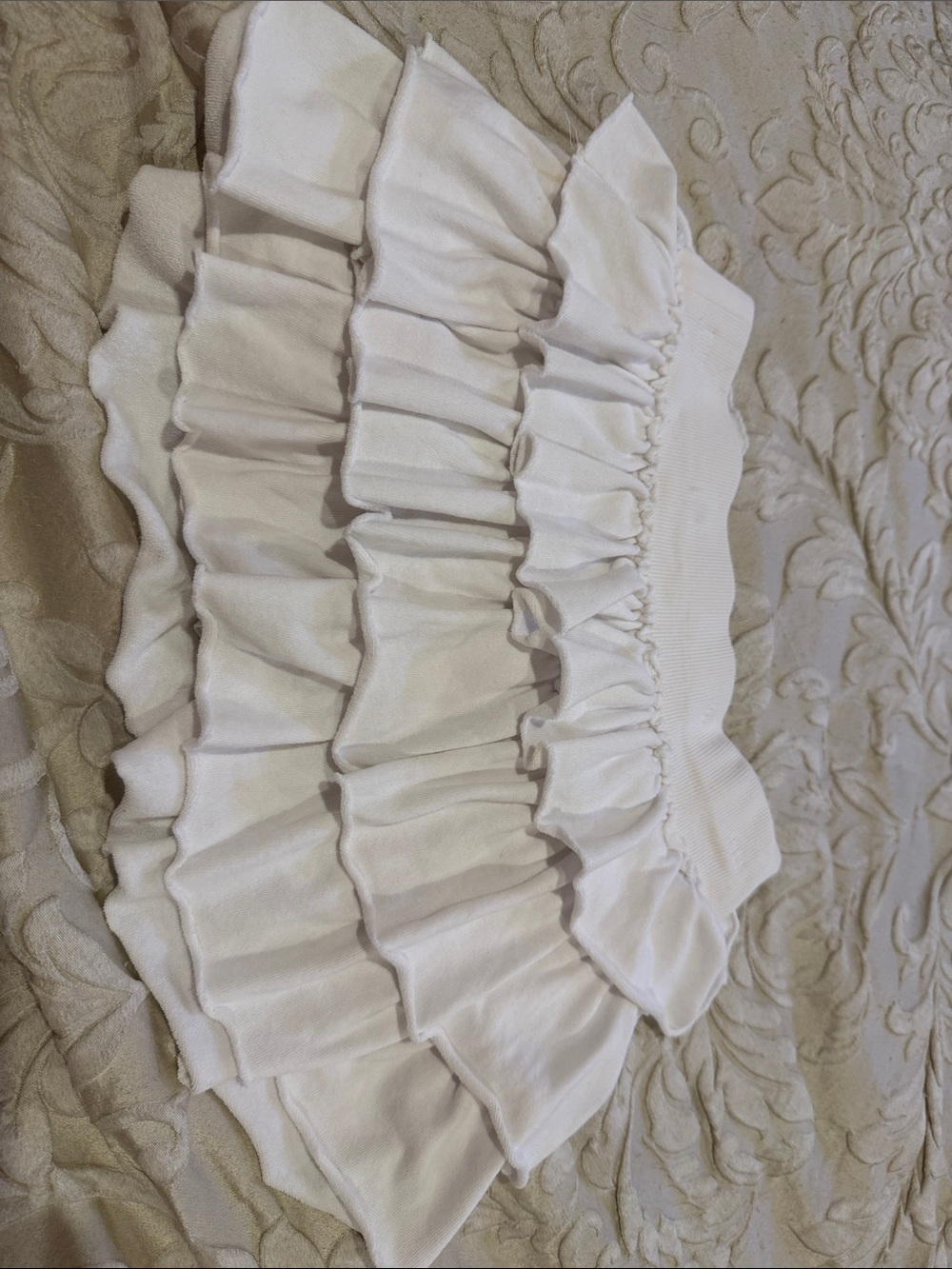 katiejnyc girls size xl ruffle skirt skirt not juniors regular girls